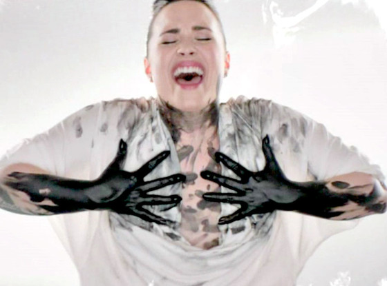 Demi Lovato, Heart Attack Demi Lovato, Heart Attack